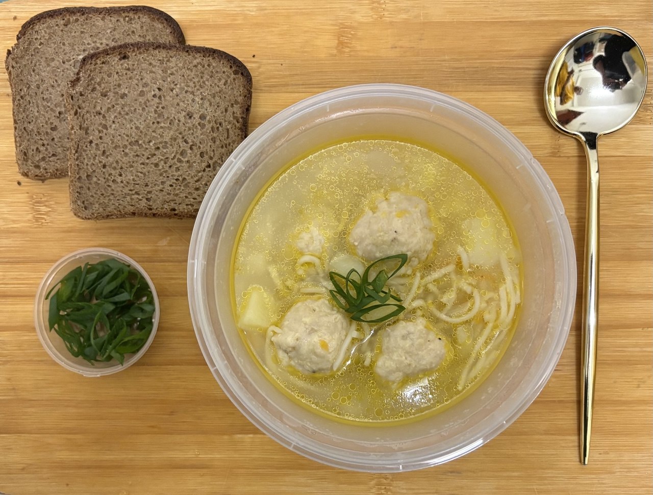 Суп с фрикадельками